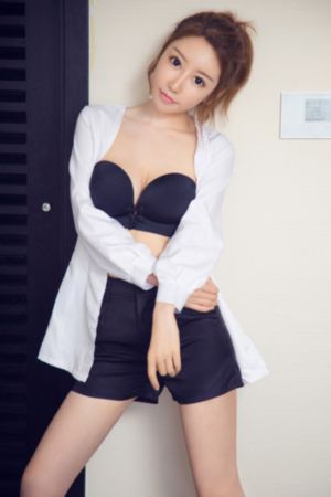 埋进腿间舌头使劲添动态图_1080在线观看高清