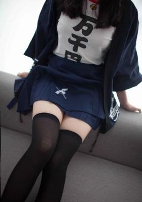 新村晶_中文字幕在线观看