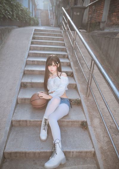 插下面的视频_90分钟完整视频视频大全
