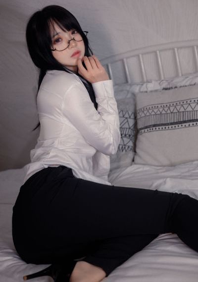 加油站六个瑞典女士_超清迅雷电影在线