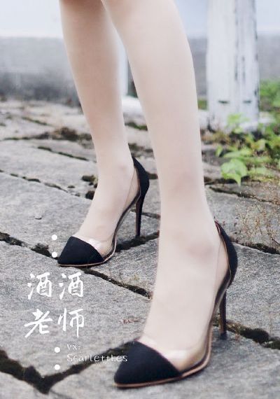 《钢琴教师》_720免费在线播放