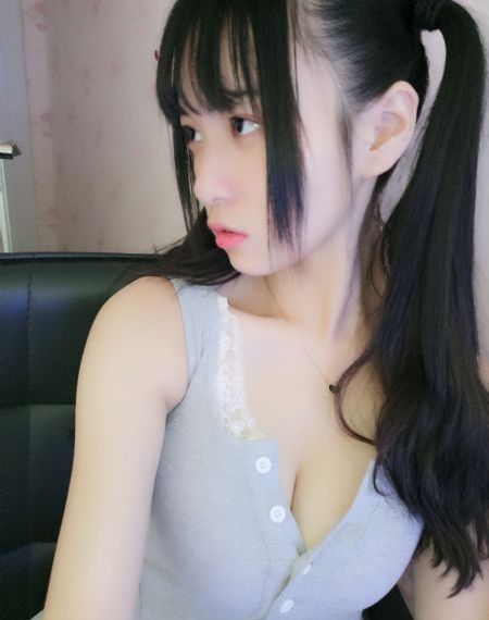 我的漂亮女老板在线播放_国产剧在线播放
